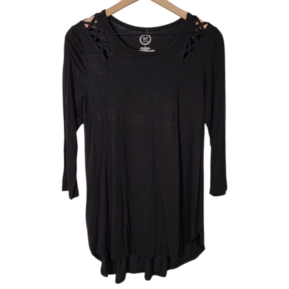 Maurices Womens Small 24/7 Hi-Lo Hem Cut-Out Window Detail Shoulders Shirt Black